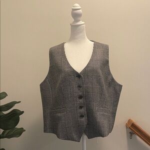 Talbots Plus Petite Black and White Plaid Vest